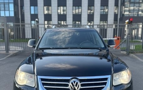 Volkswagen Touareg III, 2008 год, 1 450 000 рублей, 2 фотография