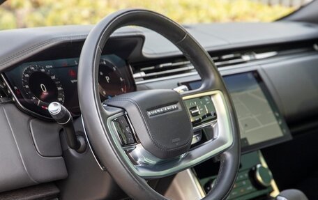 Land Rover Range Rover IV рестайлинг, 2022 год, 15 930 000 рублей, 9 фотография