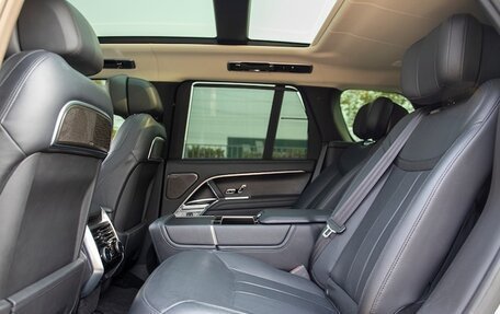 Land Rover Range Rover IV рестайлинг, 2022 год, 15 930 000 рублей, 11 фотография