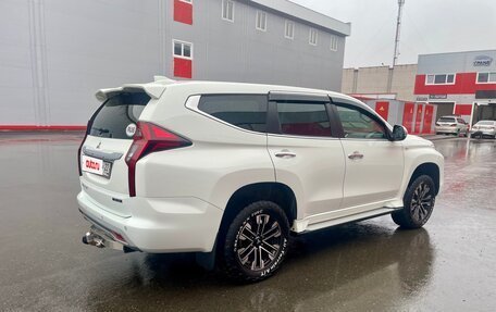 Mitsubishi Montero Sport, 2022 год, 3 350 000 рублей, 5 фотография
