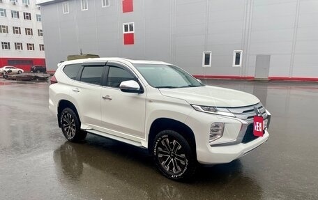 Mitsubishi Montero Sport, 2022 год, 3 350 000 рублей, 4 фотография