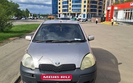 Toyota Vitz, 2000 год, 230 000 рублей, 4 фотография