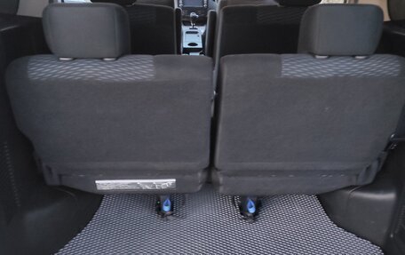 Nissan Serena IV, 2011 год, 1 350 000 рублей, 11 фотография