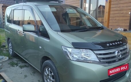 Nissan Serena IV, 2011 год, 1 350 000 рублей, 2 фотография