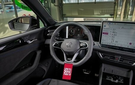 Volkswagen Tiguan, 2024 год, 5 850 000 рублей, 13 фотография