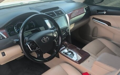 Toyota Camry, 2012 год, 1 850 000 рублей, 13 фотография