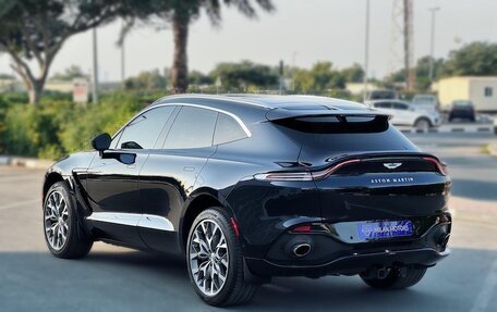 Aston Martin DBX I, 2022 год, 16 855 000 рублей, 5 фотография