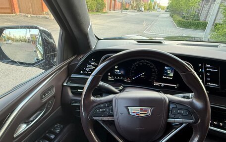Cadillac Escalade V, 2021 год, 11 000 000 рублей, 12 фотография