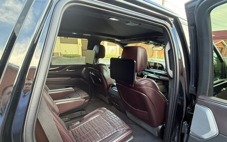 Cadillac Escalade V, 2021 год, 11 000 000 рублей, 14 фотография