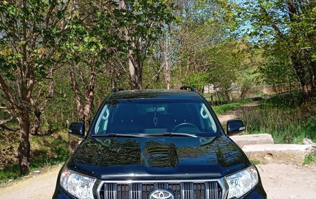 Toyota Land Cruiser Prado 150 рестайлинг 2, 2018 год, 4 900 000 рублей, 2 фотография