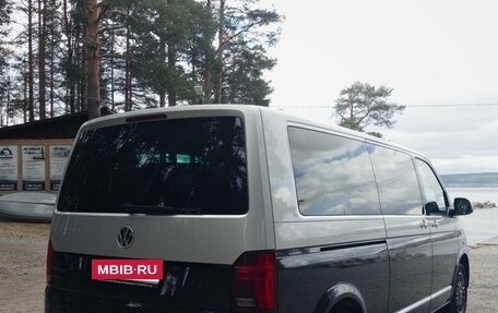 Volkswagen Multivan T6 рестайлинг, 2020 год, 5 700 000 рублей, 4 фотография