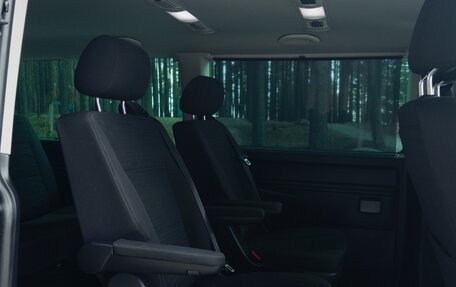 Volkswagen Multivan T6 рестайлинг, 2020 год, 5 700 000 рублей, 8 фотография