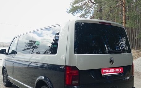 Volkswagen Multivan T6 рестайлинг, 2020 год, 5 700 000 рублей, 3 фотография
