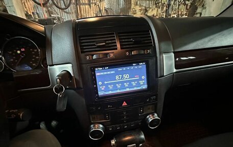 Volkswagen Touareg III, 2006 год, 830 000 рублей, 7 фотография