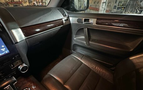 Volkswagen Touareg III, 2006 год, 830 000 рублей, 6 фотография
