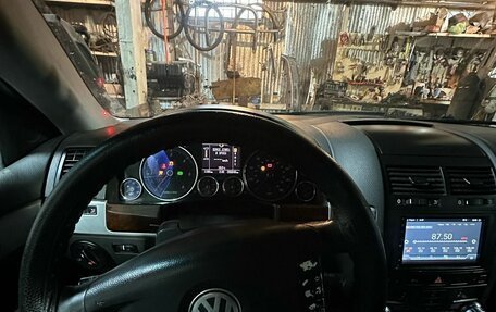 Volkswagen Touareg III, 2006 год, 830 000 рублей, 5 фотография