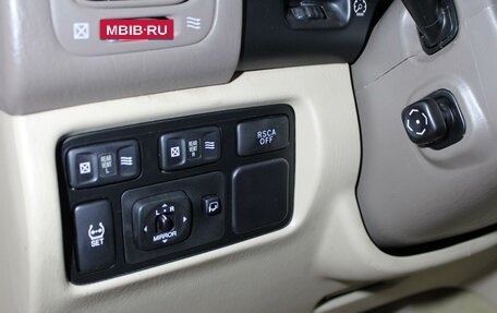 Lexus LX II, 2005 год, 2 099 000 рублей, 14 фотография