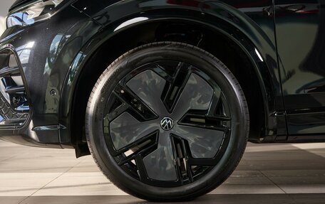 Volkswagen Tiguan, 2024 год, 5 850 000 рублей, 9 фотография