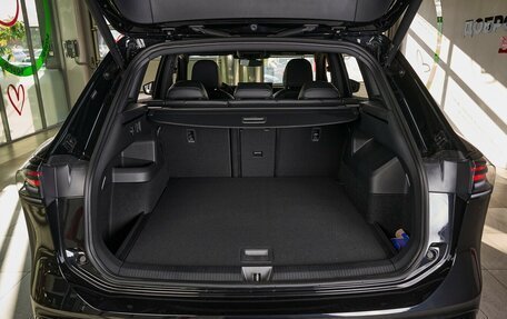 Volkswagen Tiguan, 2024 год, 5 850 000 рублей, 11 фотография
