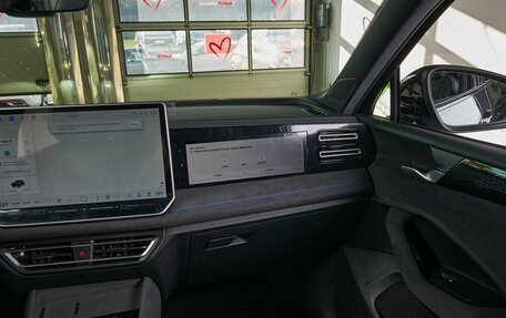 Volkswagen Tiguan, 2024 год, 5 850 000 рублей, 17 фотография