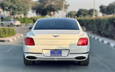 Bentley Flying Spur, 2022 год, 18 350 000 рублей, 8 фотография