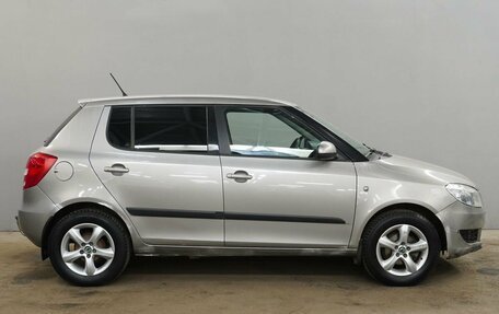 Skoda Fabia II, 2011 год, 690 000 рублей, 4 фотография