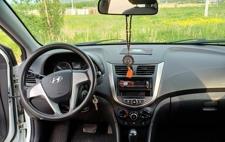 Hyundai Solaris II рестайлинг, 2014 год, 1 100 000 рублей, 9 фотография
