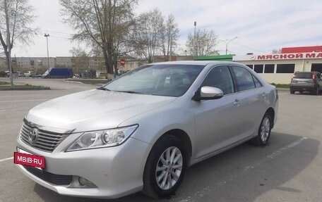 Toyota Camry, 2013 год, 1 700 000 рублей, 2 фотография