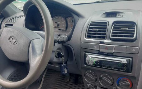 Hyundai Accent II, 2011 год, 600 000 рублей, 8 фотография