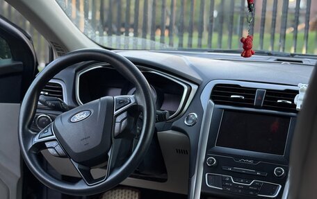 Ford Fusion (North America) II, 2019 год, 1 900 000 рублей, 11 фотография