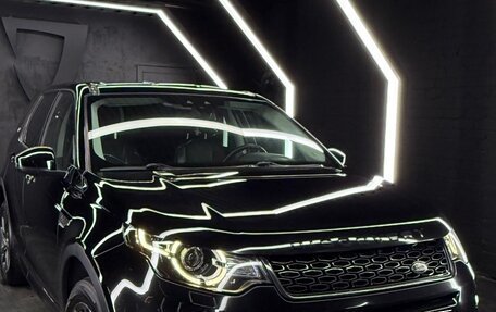 Land Rover Discovery Sport I рестайлинг, 2017 год, 2 499 000 рублей, 6 фотография