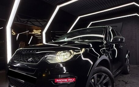 Land Rover Discovery Sport I рестайлинг, 2017 год, 2 499 000 рублей, 4 фотография