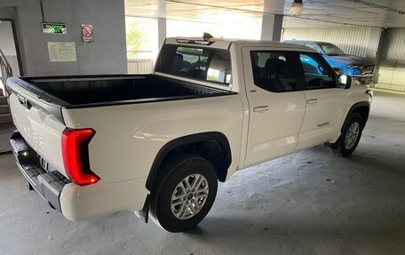 Toyota Tundra, 2024 год, 8 300 000 рублей, 5 фотография