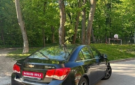 Chevrolet Cruze II, 2009 год, 585 000 рублей, 6 фотография