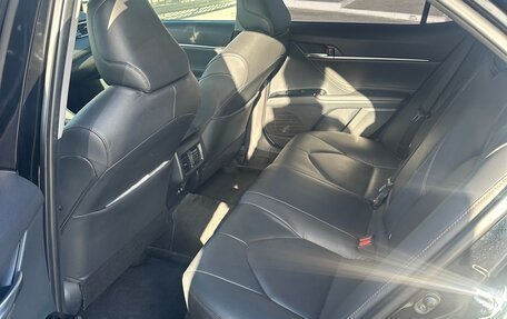 Toyota Camry, 2018 год, 2 800 000 рублей, 12 фотография