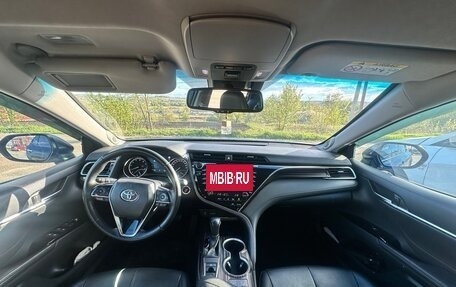 Toyota Camry, 2018 год, 2 800 000 рублей, 15 фотография