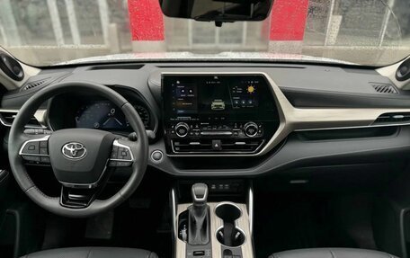 Toyota Highlander, 2025 год, 6 500 000 рублей, 14 фотография