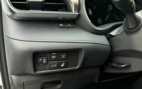 Toyota Highlander, 2025 год, 6 500 000 рублей, 27 фотография