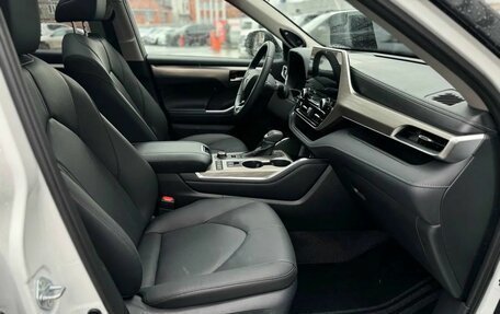 Toyota Highlander, 2025 год, 6 500 000 рублей, 29 фотография