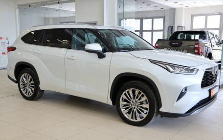 Toyota Highlander, 2025 год, 6 500 000 рублей, 3 фотография