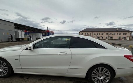 Mercedes-Benz E-Класс, 2010 год, 1 495 000 рублей, 3 фотография