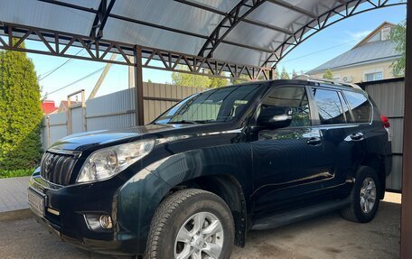Toyota Land Cruiser Prado 150 рестайлинг 2, 2013 год, 3 400 000 рублей, 2 фотография
