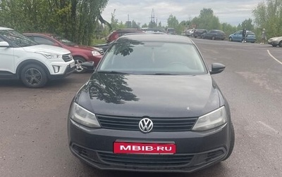 Volkswagen Jetta VI, 2013 год, 735 000 рублей, 1 фотография