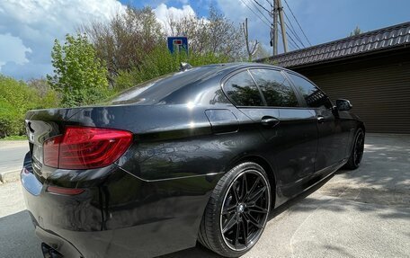 BMW 5 серия, 2013 год, 2 600 000 рублей, 2 фотография