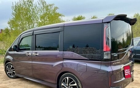 Honda Stepwgn IV, 2015 год, 2 000 000 рублей, 3 фотография