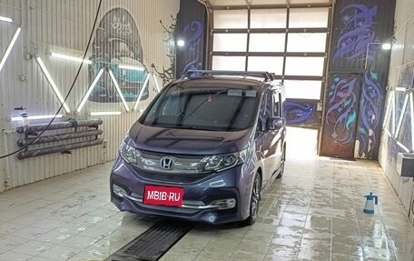 Honda Stepwgn IV, 2015 год, 2 000 000 рублей, 7 фотография