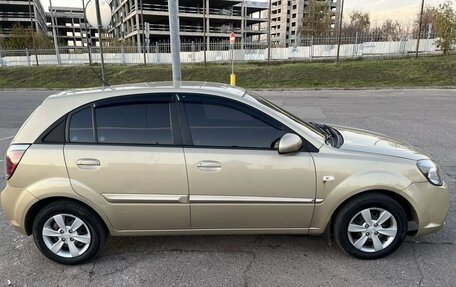 KIA Rio II, 2010 год, 560 000 рублей, 2 фотография