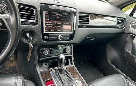 Volkswagen Touareg III, 2012 год, 1 850 000 рублей, 9 фотография