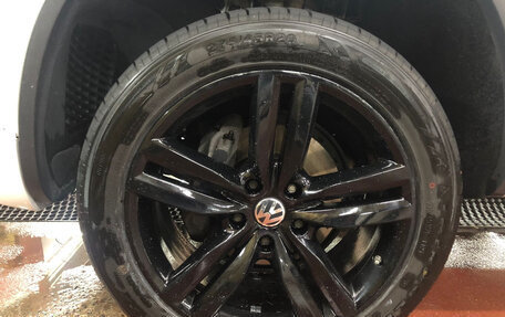 Volkswagen Touareg III, 2012 год, 1 850 000 рублей, 12 фотография