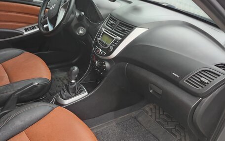 Hyundai Solaris II рестайлинг, 2014 год, 830 000 рублей, 7 фотография